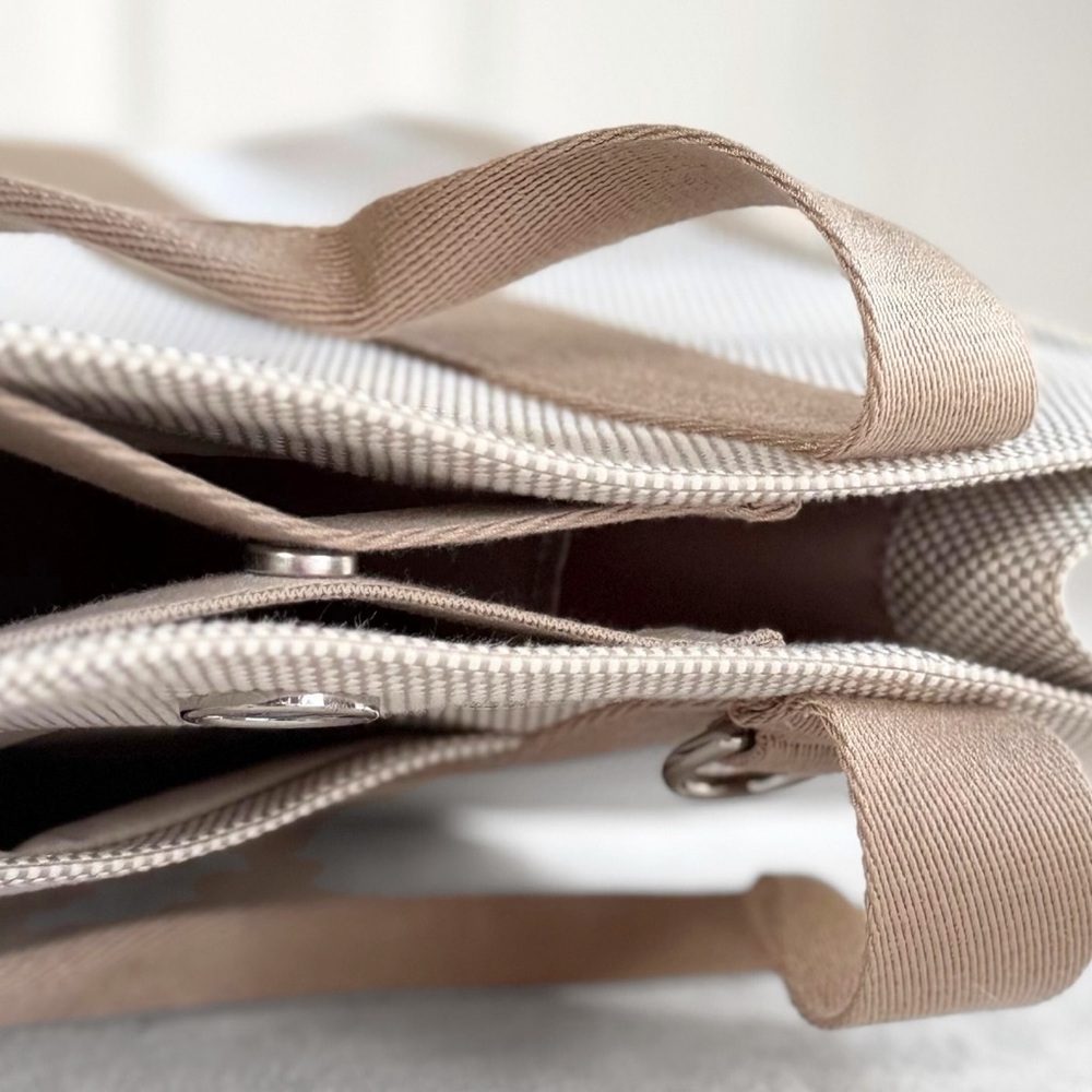 NWT Lululemon Two-Tone Canvas Tote Bag — 10L — Movage Tan/Light Ivory — SOLD OUT - Picture 4 of 14